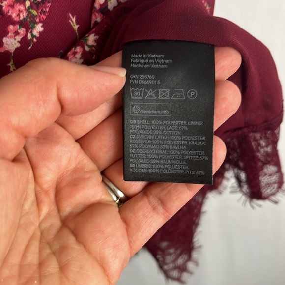 Divided Spaghetti Strap Floral Mini 90s-Style Slip Dress w/ Lace Hem - Picture 4 of 8